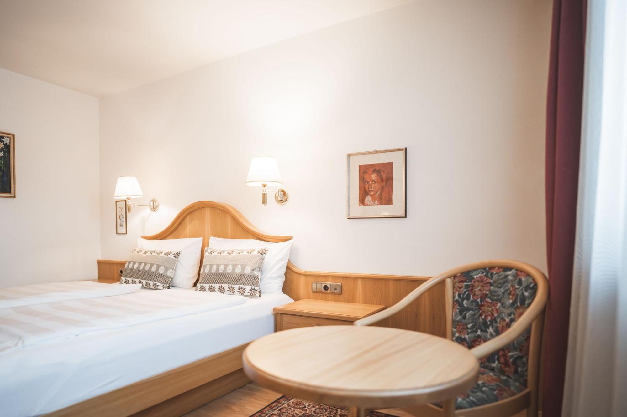 דוביאקו Hotel Gratschwirt מראה חיצוני תמונה